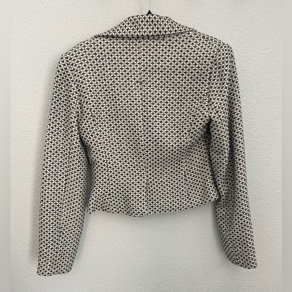 White House Black Market Black and White Cropped Blazer - Picture 2 of 16